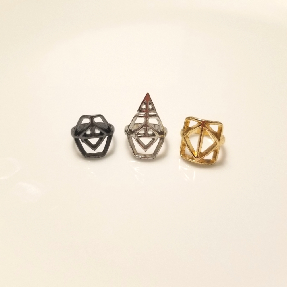 🎁 FREE with any purchase - Set of 3 geometric midi rings